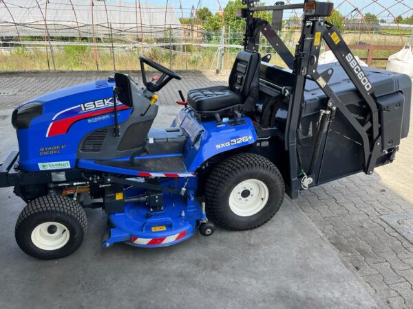 Trattorino rasaerba professionale ISEKI modello SXG 326+(EX DEMO)